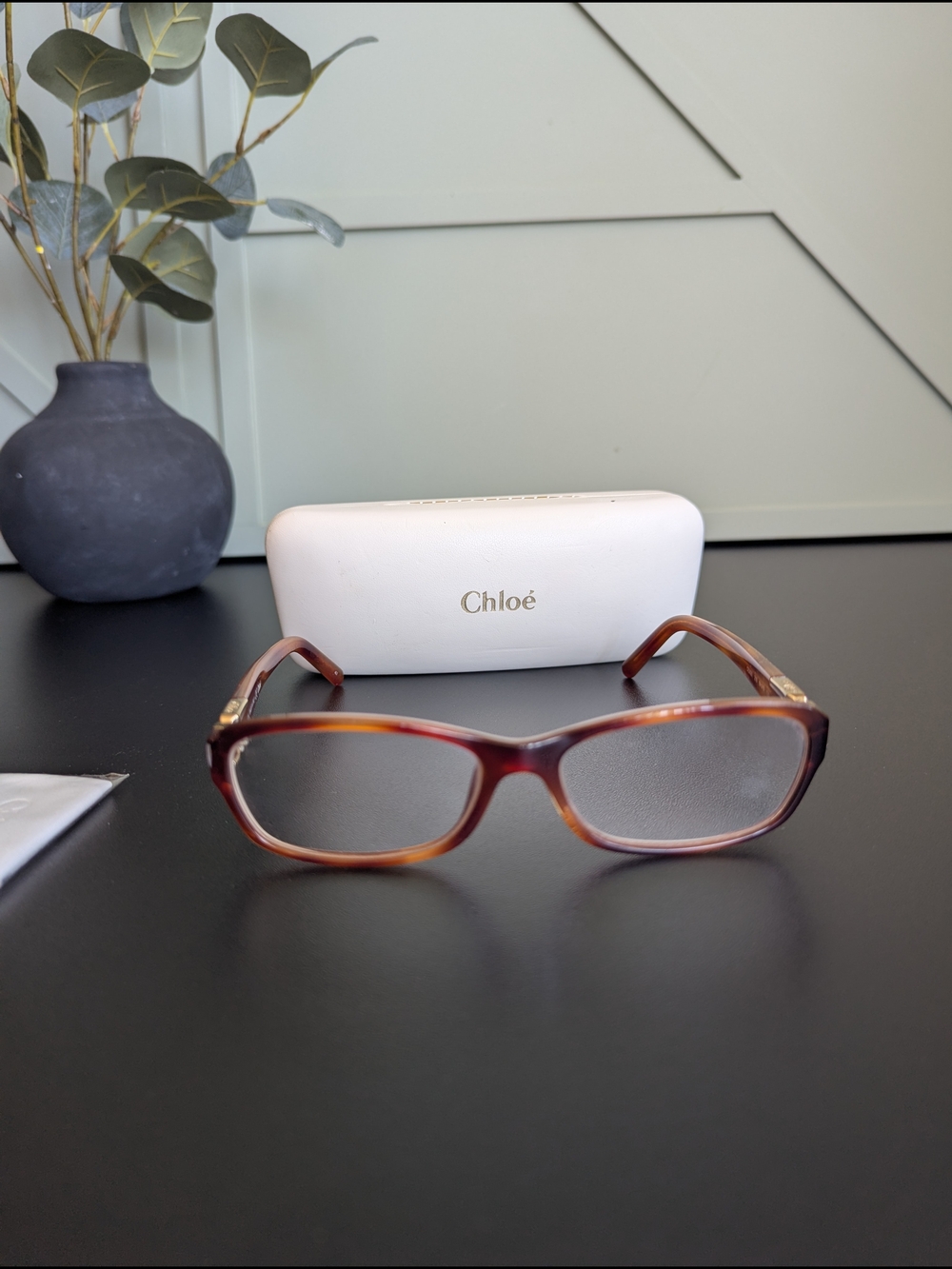 Chloé CE2621 is a feminine, full-rim rectangular eyeglass frame